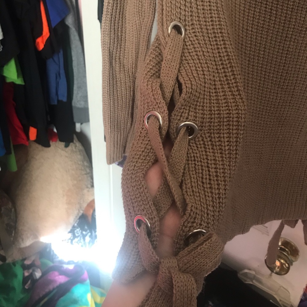 Sweaters - Picture 3 of 3
